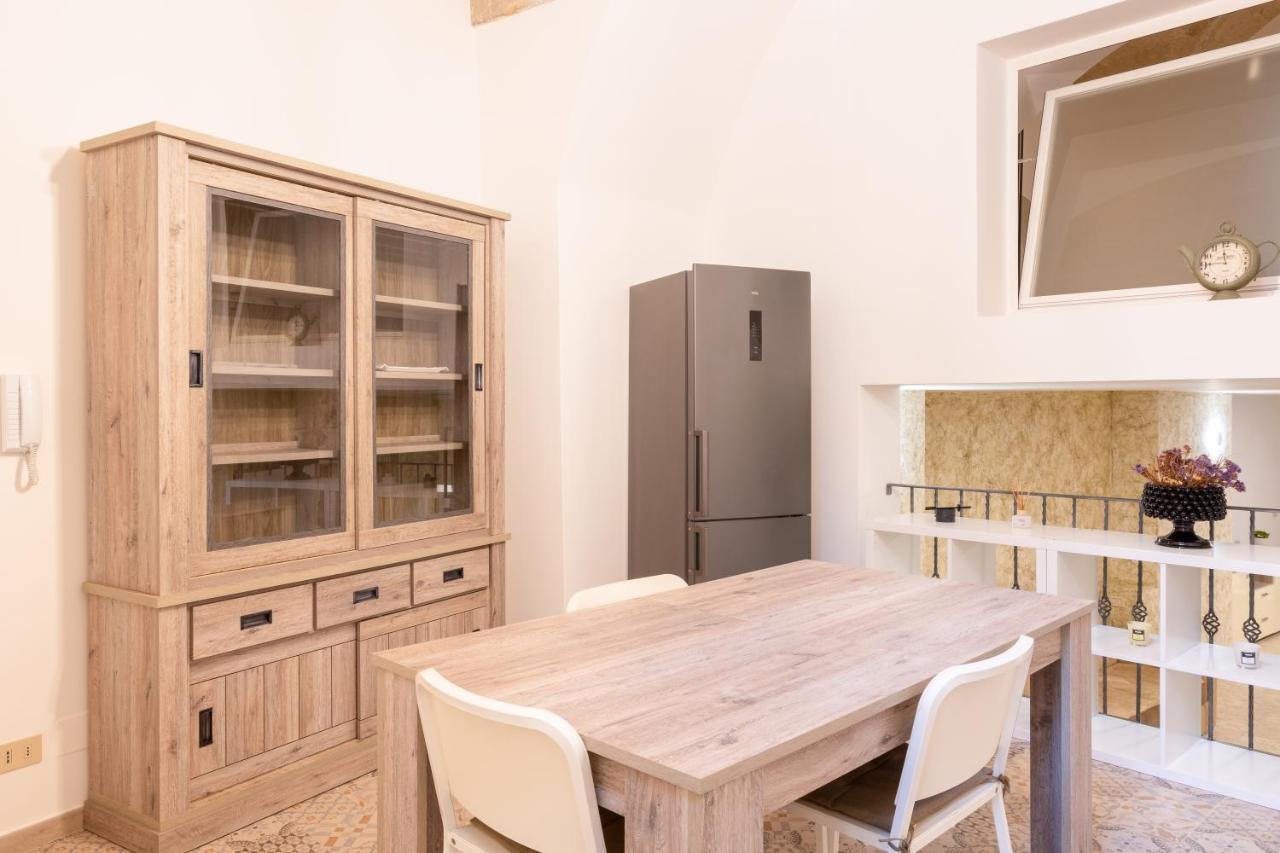 Convivo Apartment Palazzo Galateo Lecce Exteriör bild